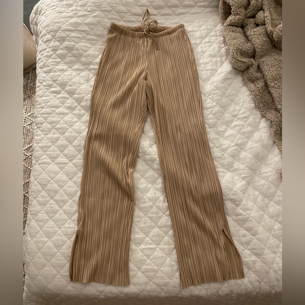 Topshop gold pants ✨